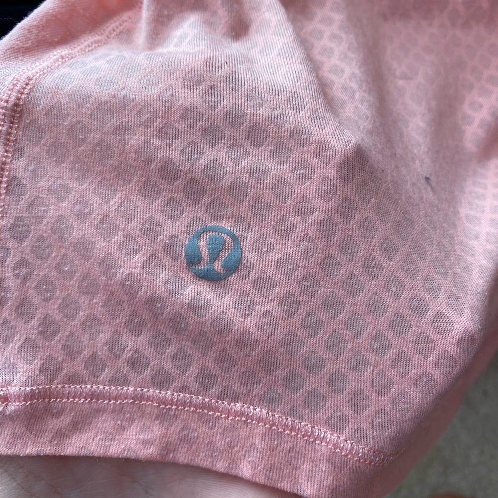 Lululemon top!